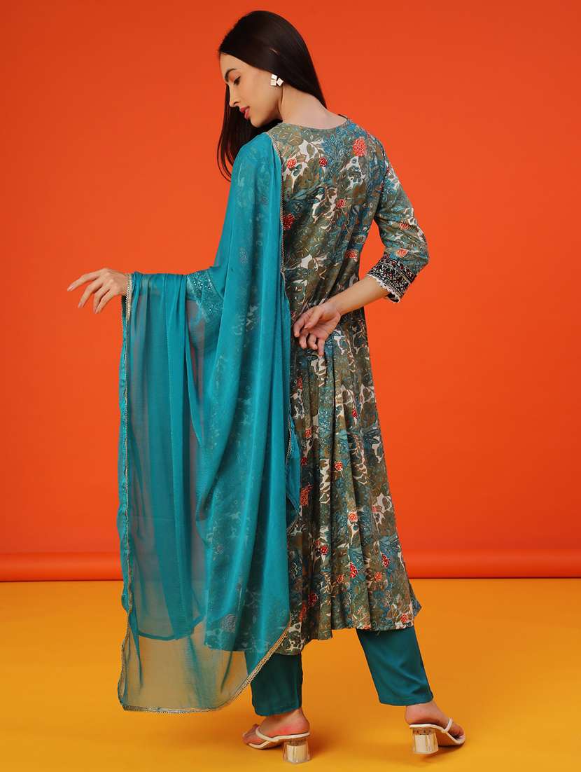 women three quarter sleeve kurta and pant with dupatta - 22082137 -  Standard Image - 2