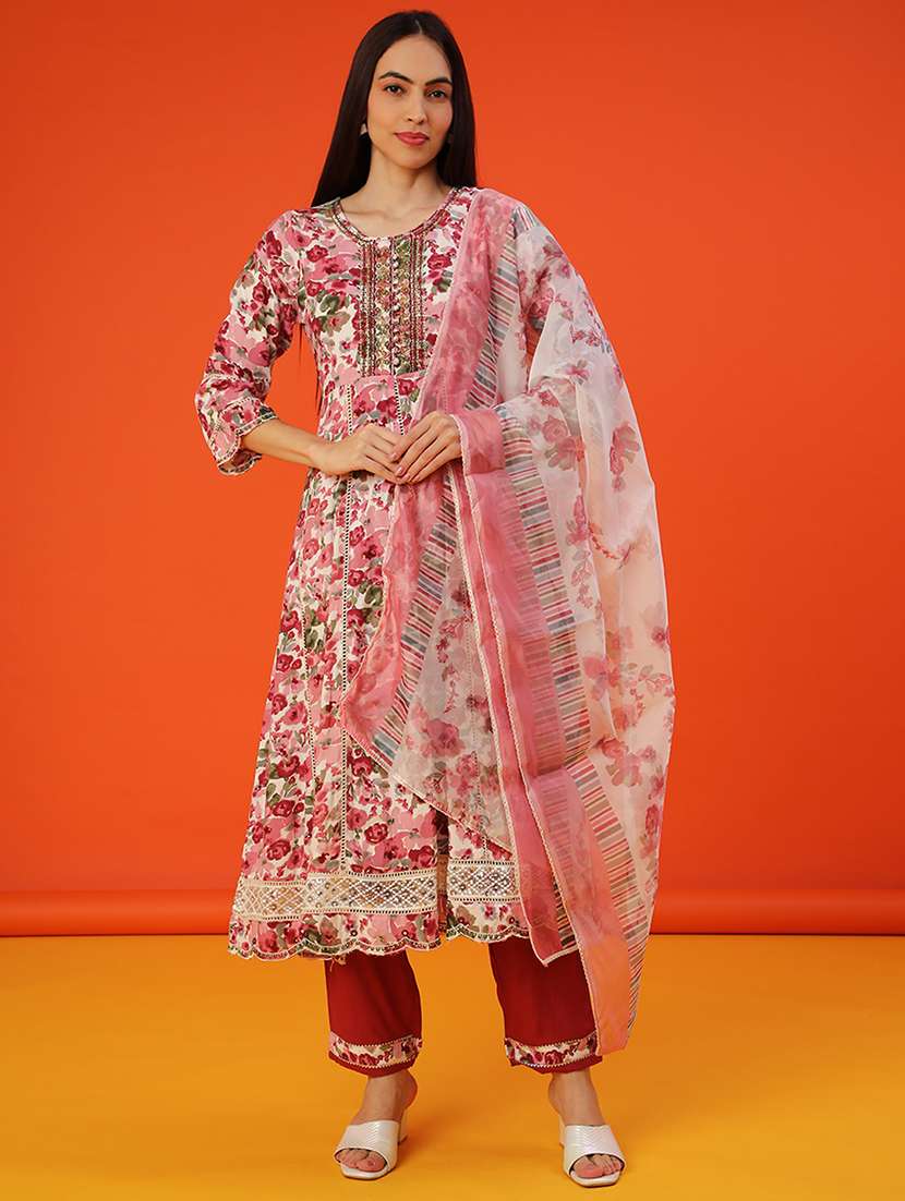 women three quarter sleeve kurta pant with dupatta set