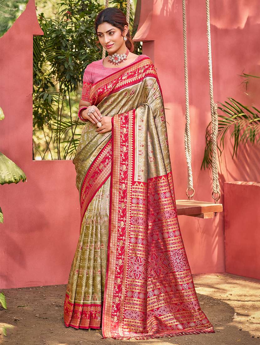 women self design kanjivaram saree with blouse