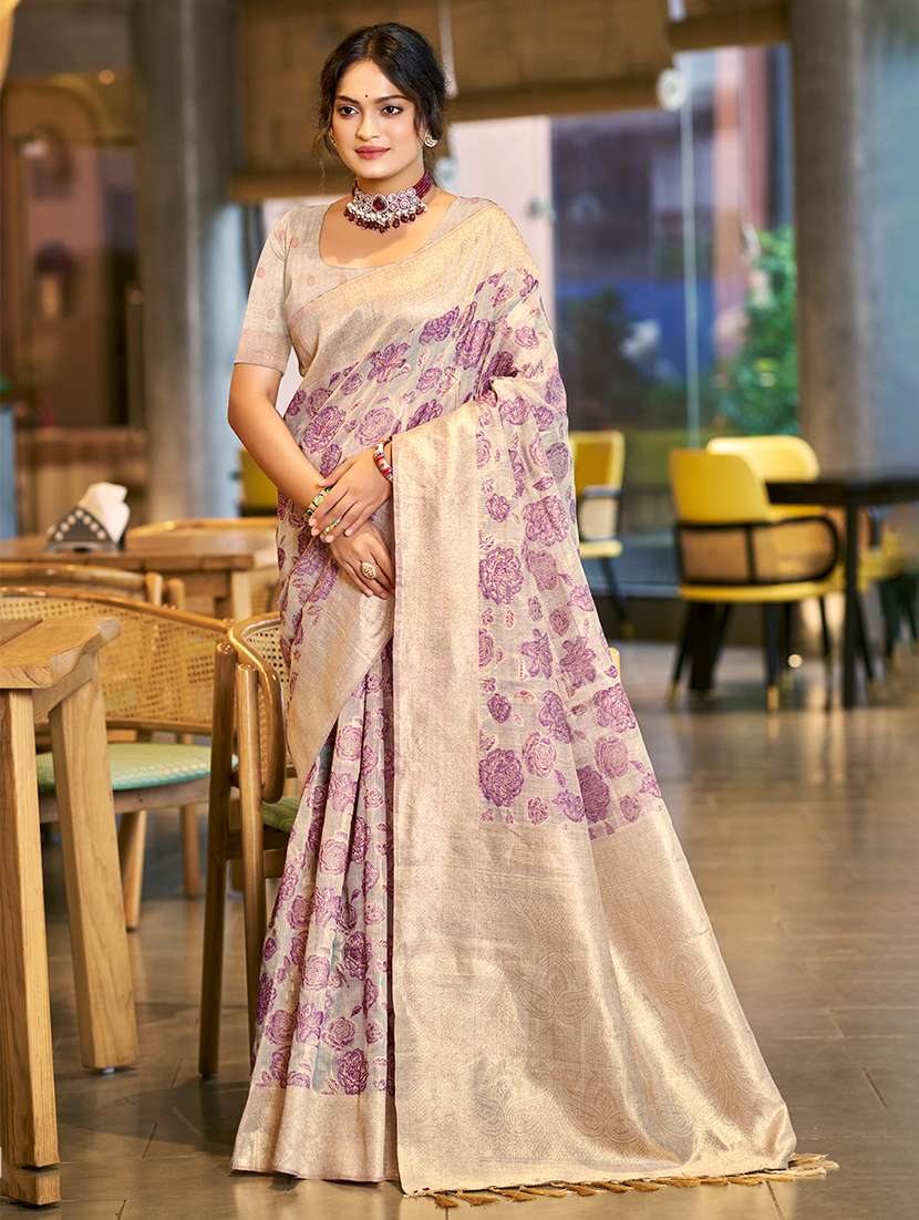 women floral bordered saree with blouse