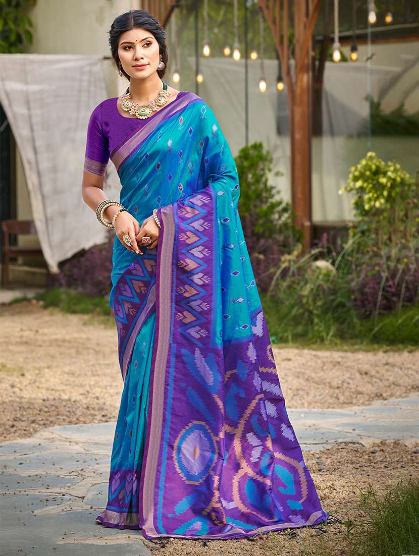 women self design kanjivaram saree with blouse