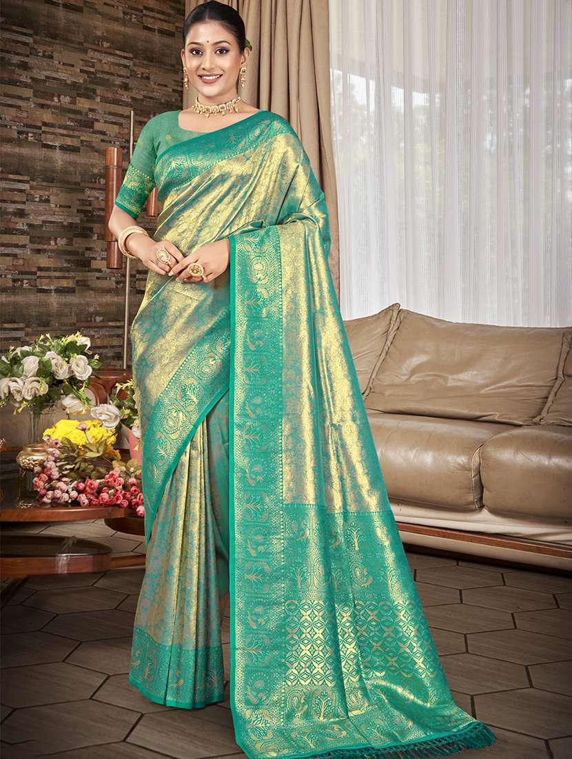 women self design kanjivaram saree with blouse