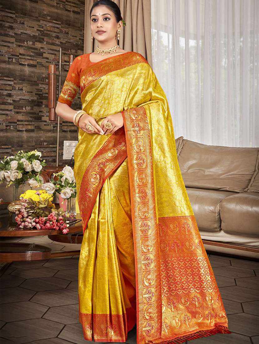 women self design kanjivaram saree with blouse