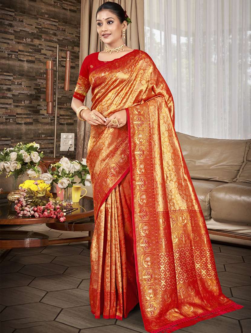 women self design kanjivaram saree with blouse
