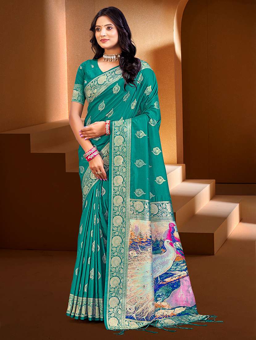 women self design banarasi saree with blouse