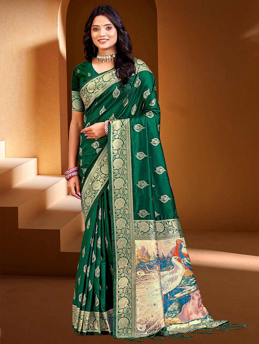 women self design banarasi saree with blouse