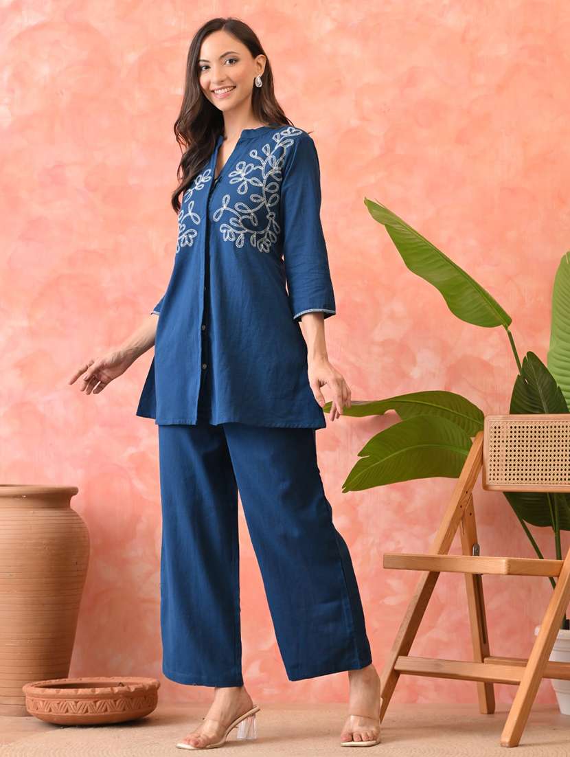 women three quarter sleeve ethnic co-ord set - 22082476 - Standard Image - 2