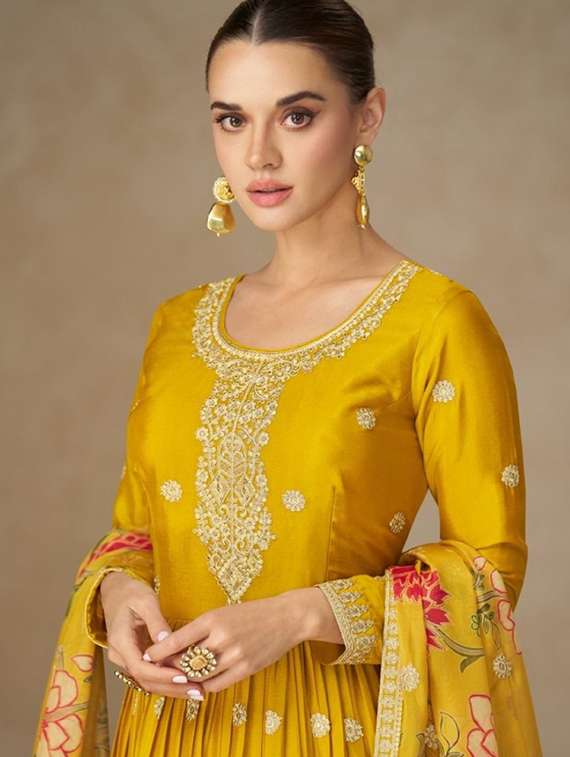 women embroidered long sleeve anarkali kurta dupatta set - 22082482 - Standard Image - 2
