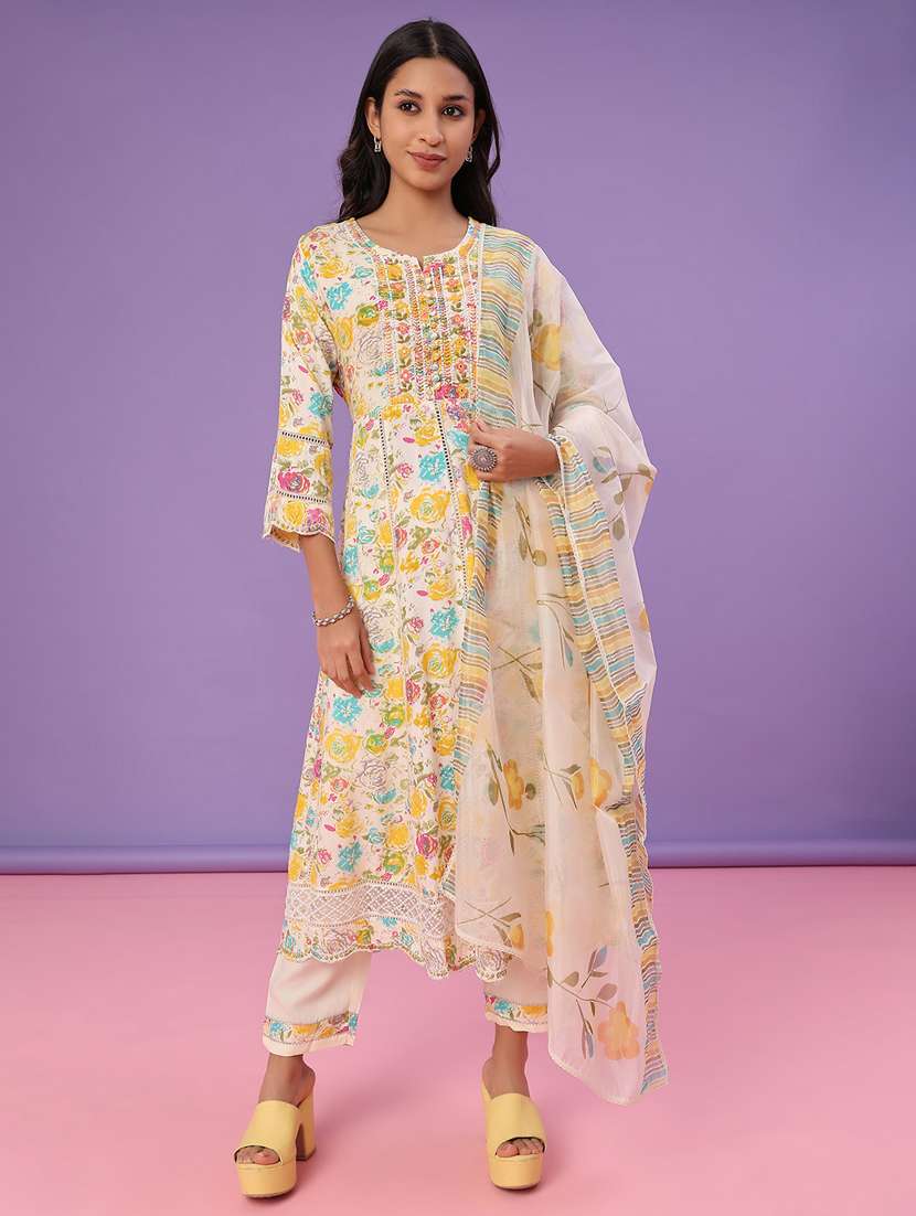 women floral three quarter sleeve kurta pant with dupatta set