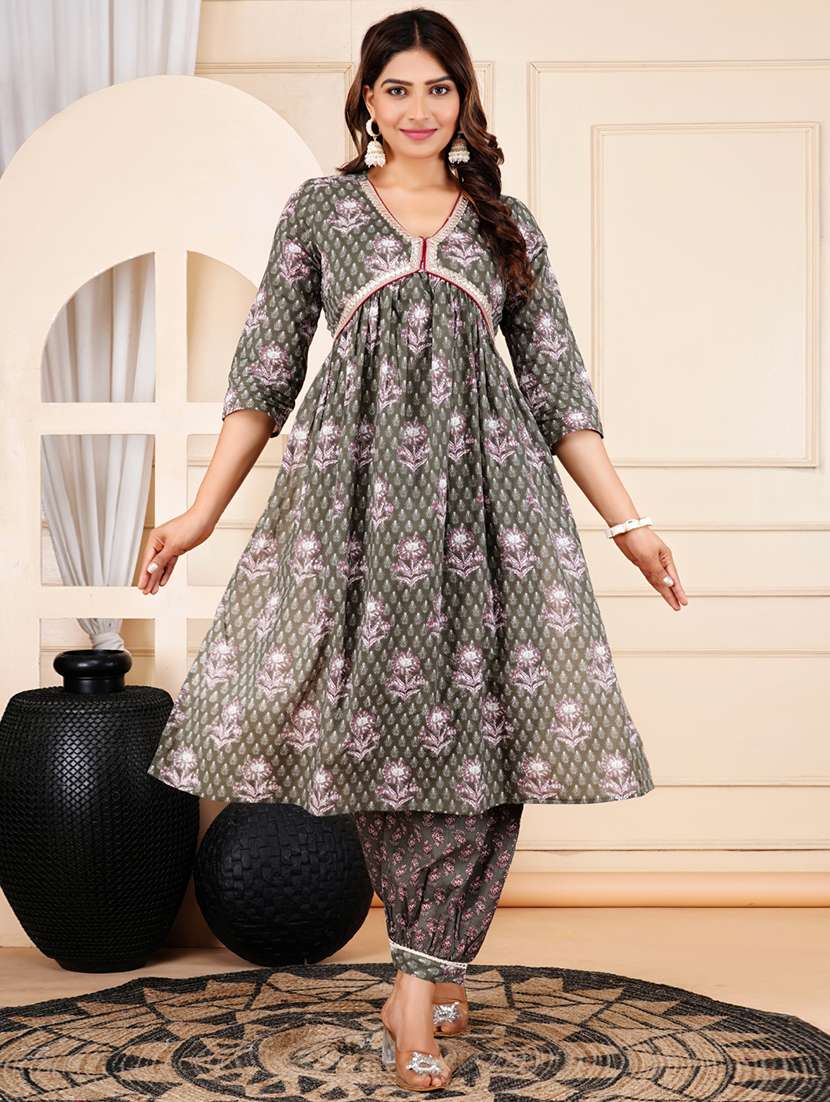 women three quarter sleeve kurta salwar with dupatta set - 22083308 - Standard Image - 2