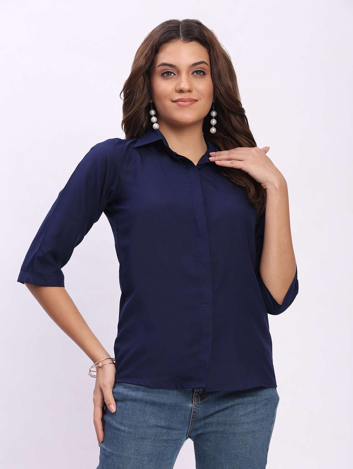 women solid three quarter sleeve collared shirt