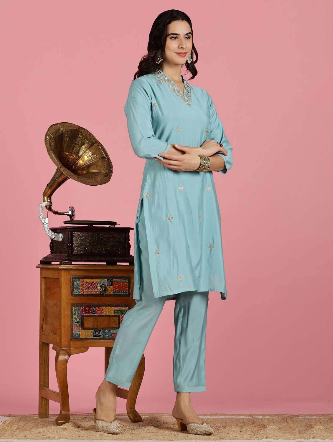 women embroidered three quarter sleeve kurta pant set - 22083650 -  Standard Image - 2