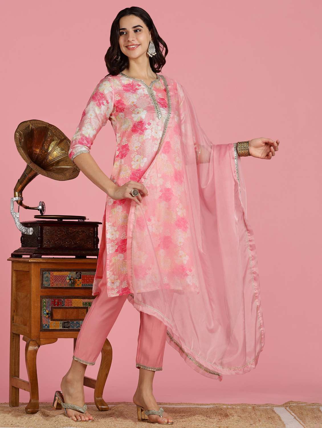 women three quarter sleeve kurta pant with dupatta set - 22083655 -  Standard Image - 2