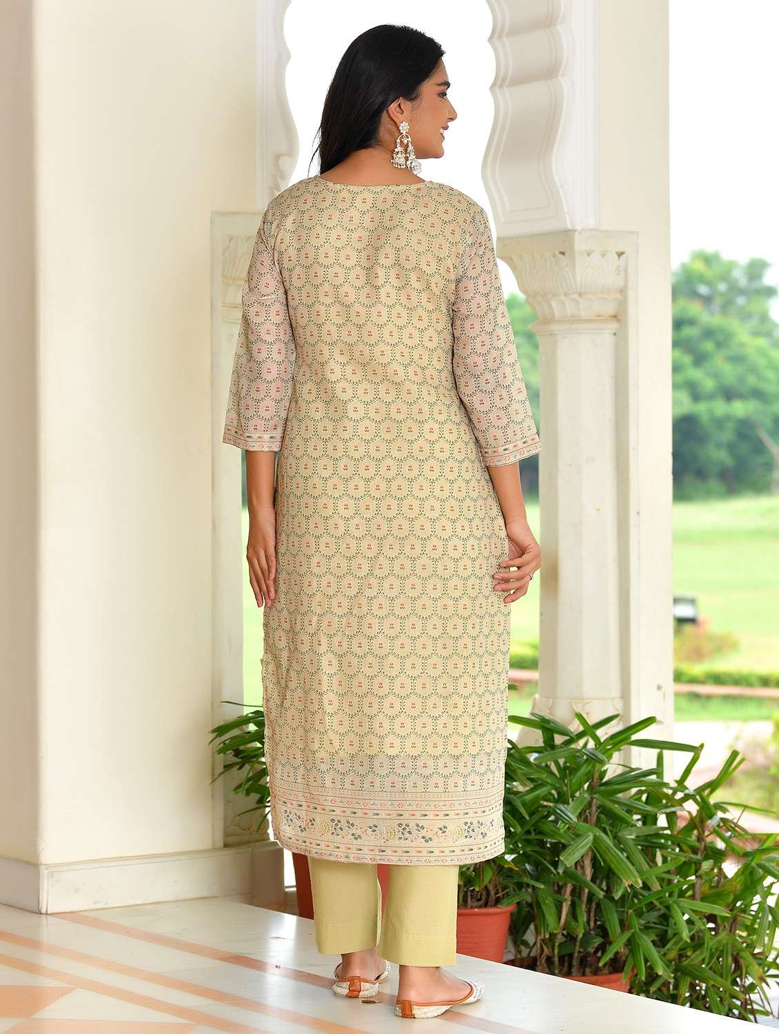 women floral three quarter sleeve kurta pant with dupatta set - 22083999 - Standard Image - 2