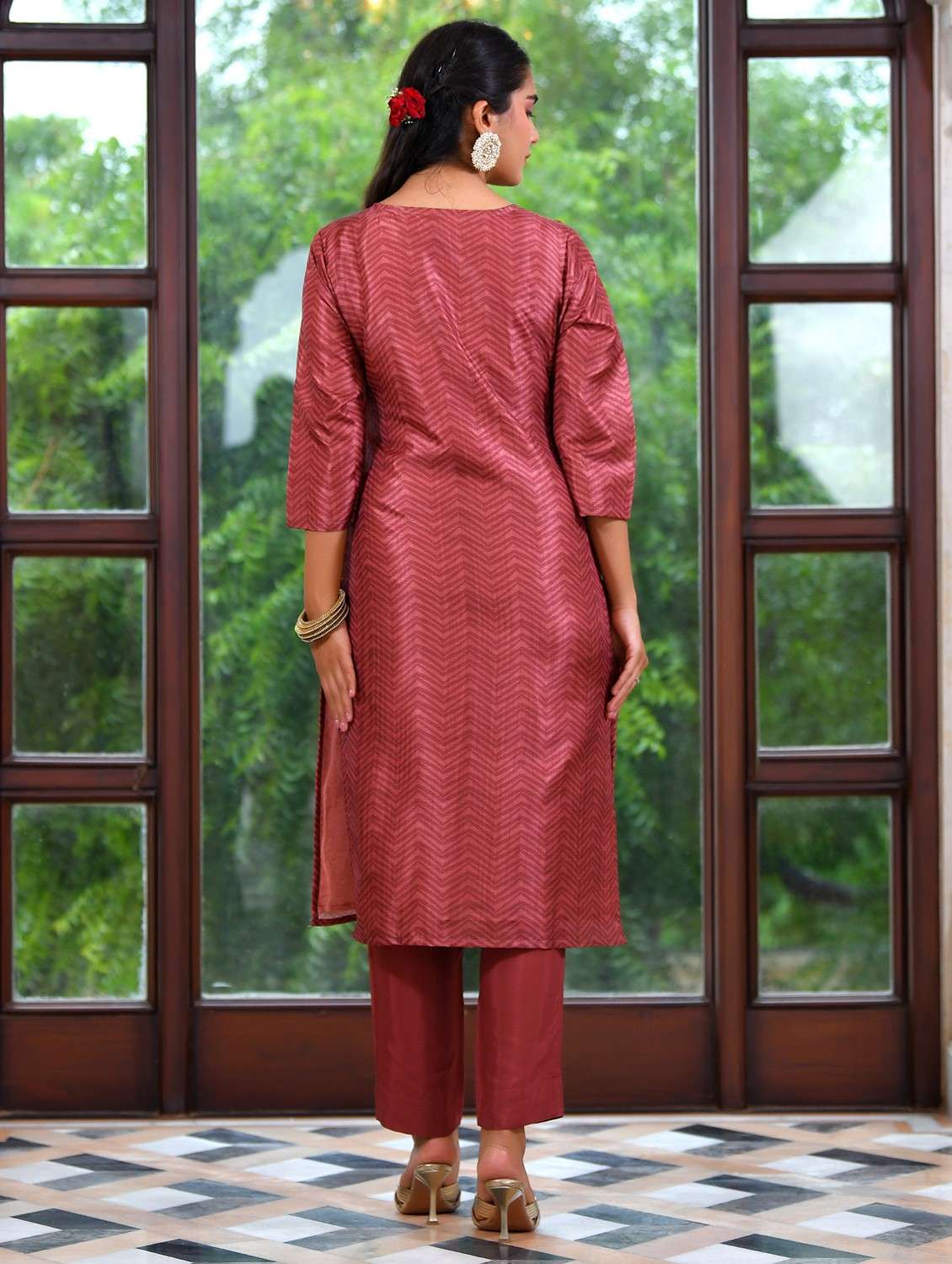 women chevron three quarter sleeve kurta pant with dupatta set - 22084021 - Standard Image - 2