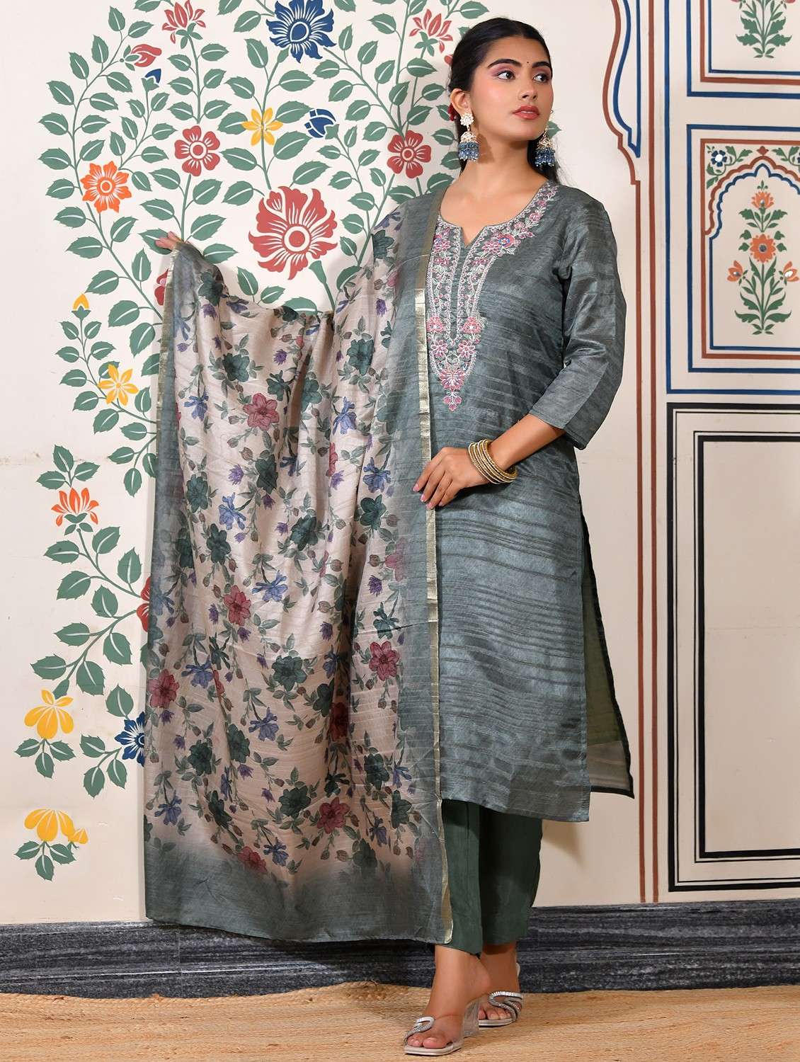 women striped three quarter sleeve kurta pant with dupatta set