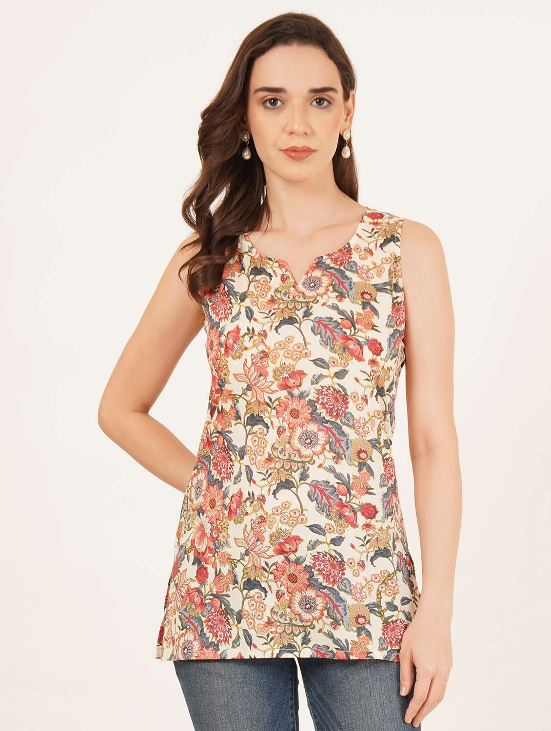 women printed sleeveles straight kurti