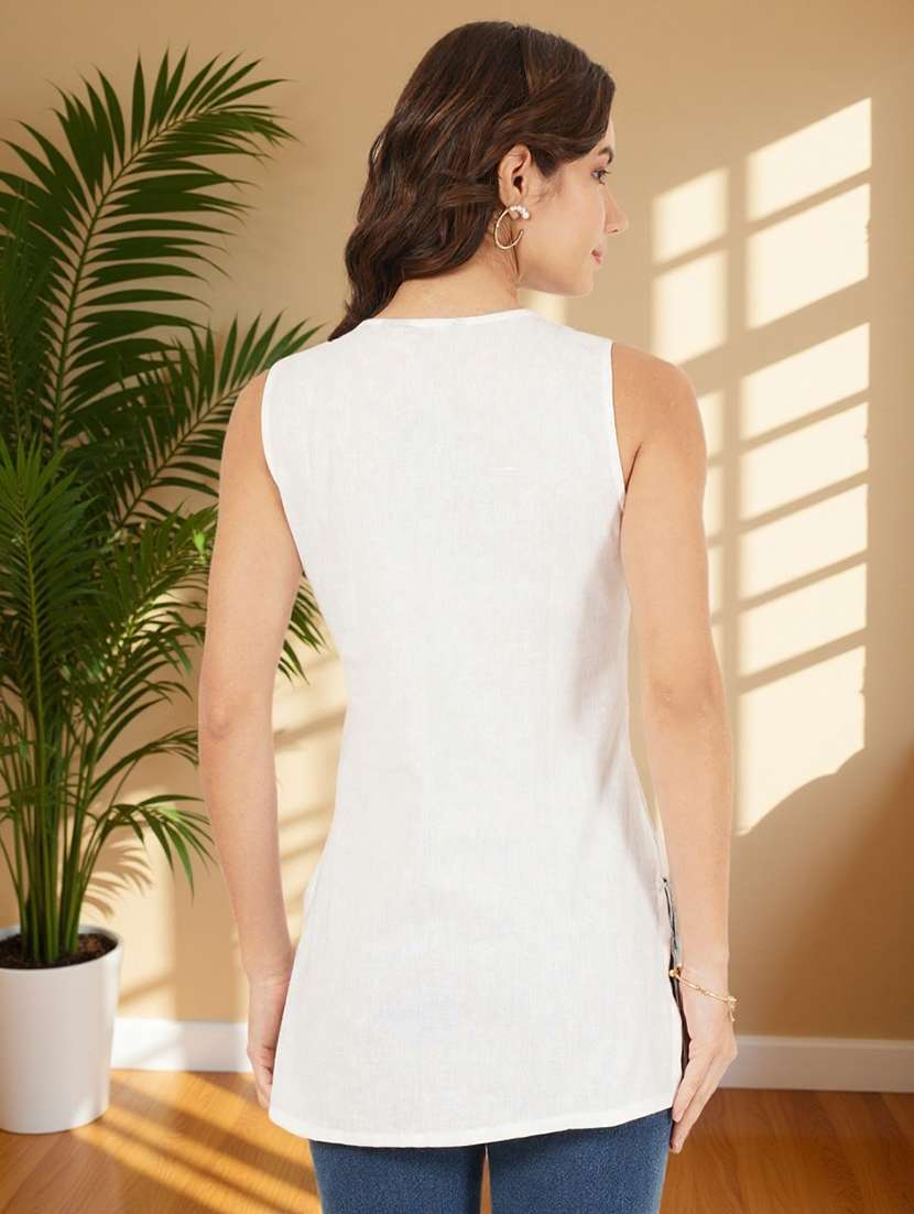 women embroidered sleeveless straight kurti - 22084130 -  Standard Image - 2