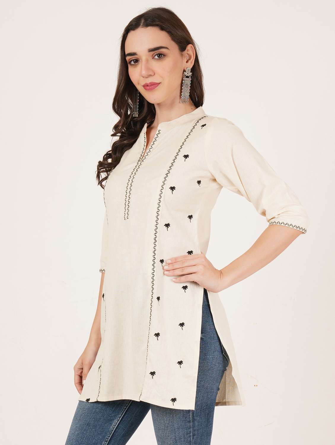 women embroidered three quarter sleeve straight kurti - 22084149 -  Standard Image - 2