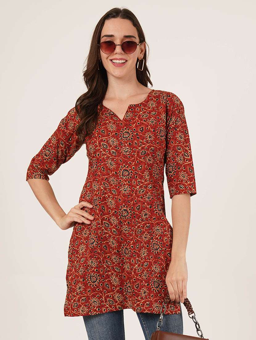 women printed three quarter sleeve straight kurti