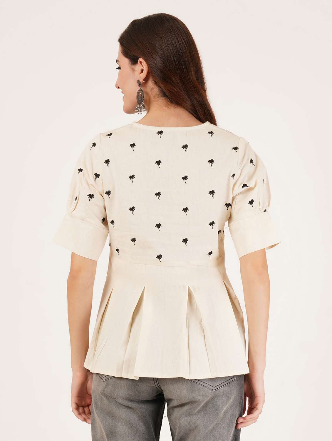 women embroidered short sleeve a-line kurti - 22084213 - Standard Image - 2