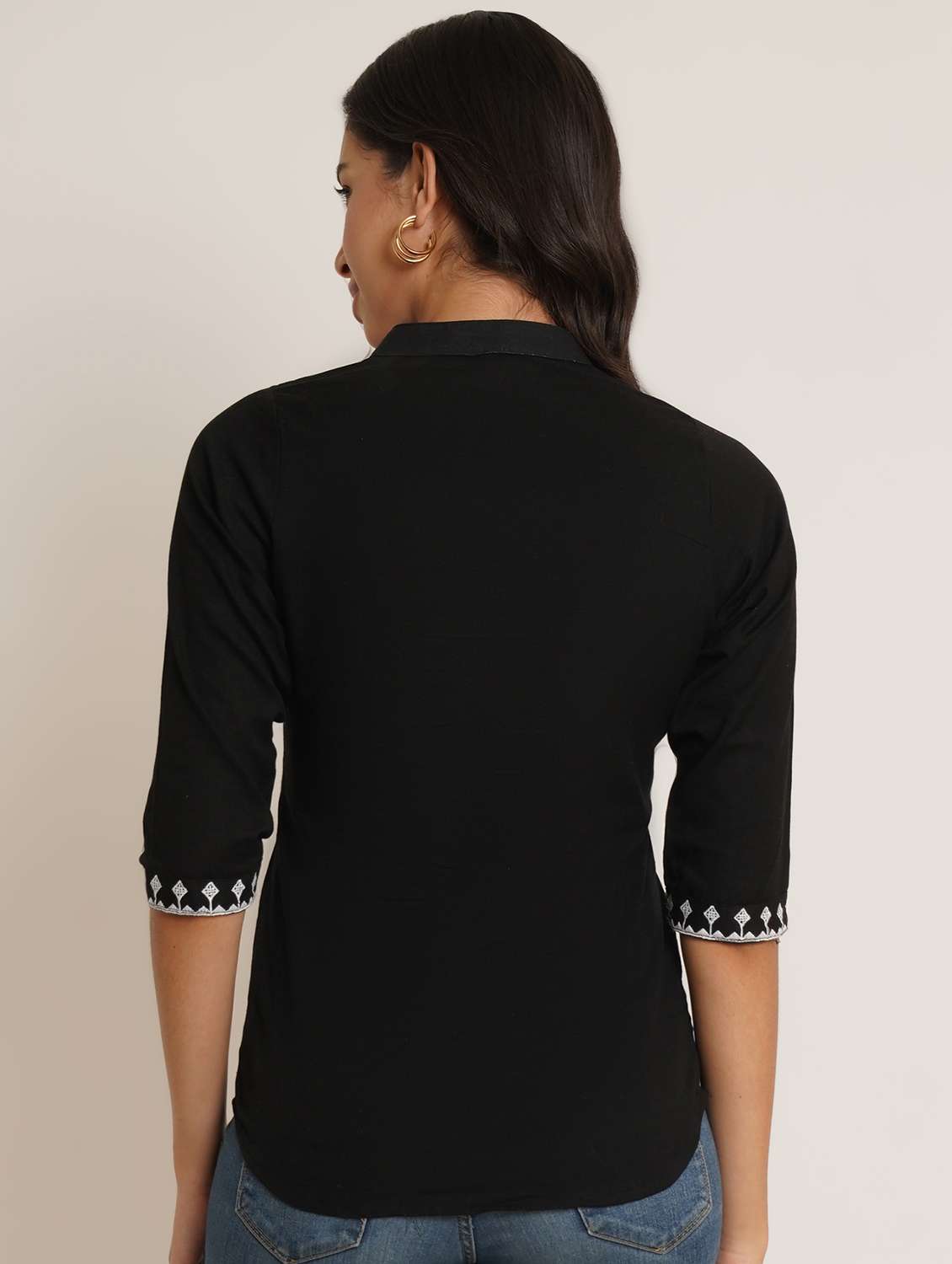 women solid three quarter sleeve staright kurti - 22084222 - Standard Image - 2