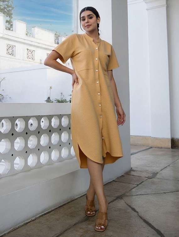 women solid short sleeve collared shirt dress