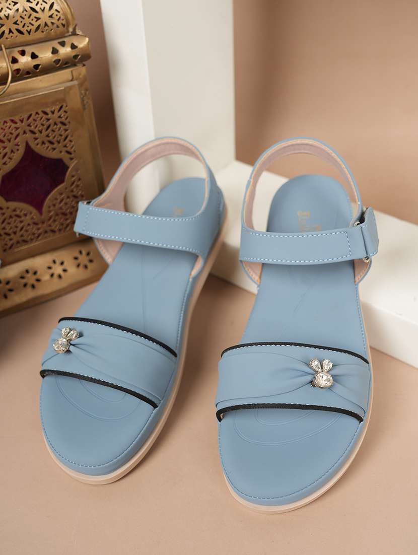 women solid back strap wedge - 22084614 - Zoom Image - 0