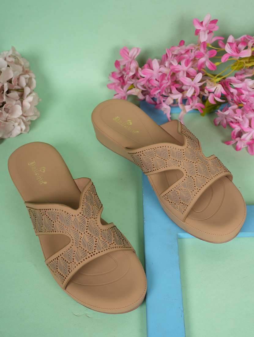 women solid slip on wedges