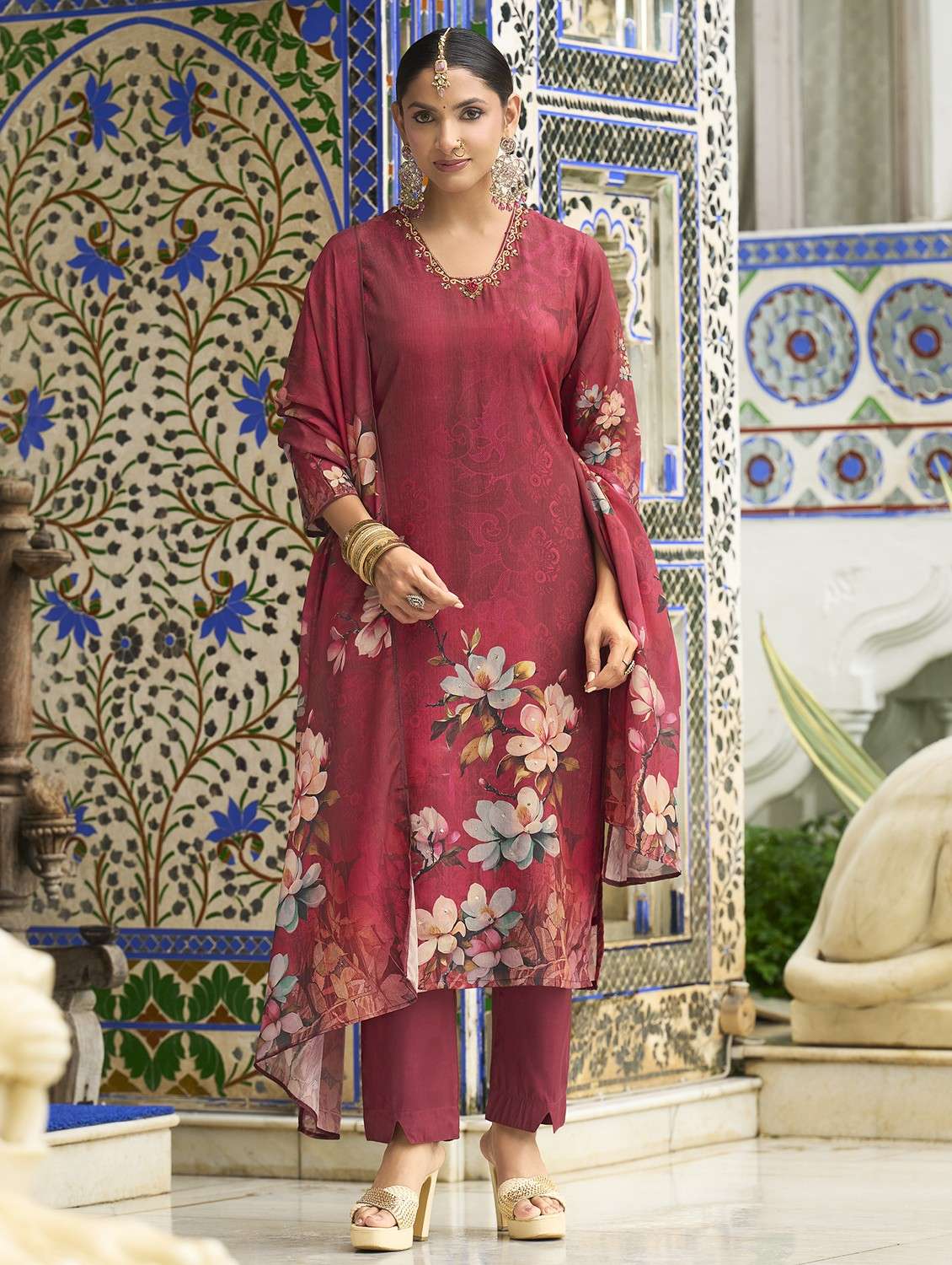 women floral printed three quarter sleeve kurta pant with dupatta set