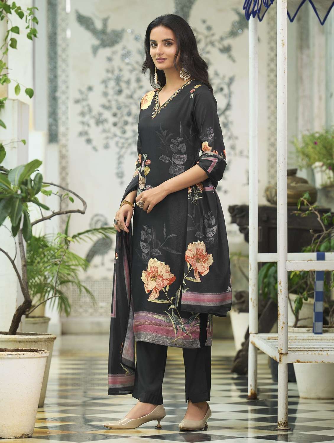 women floral printed three quarter sleeve kurta pant with dupatta set - 22084666 -  Standard Image - 2