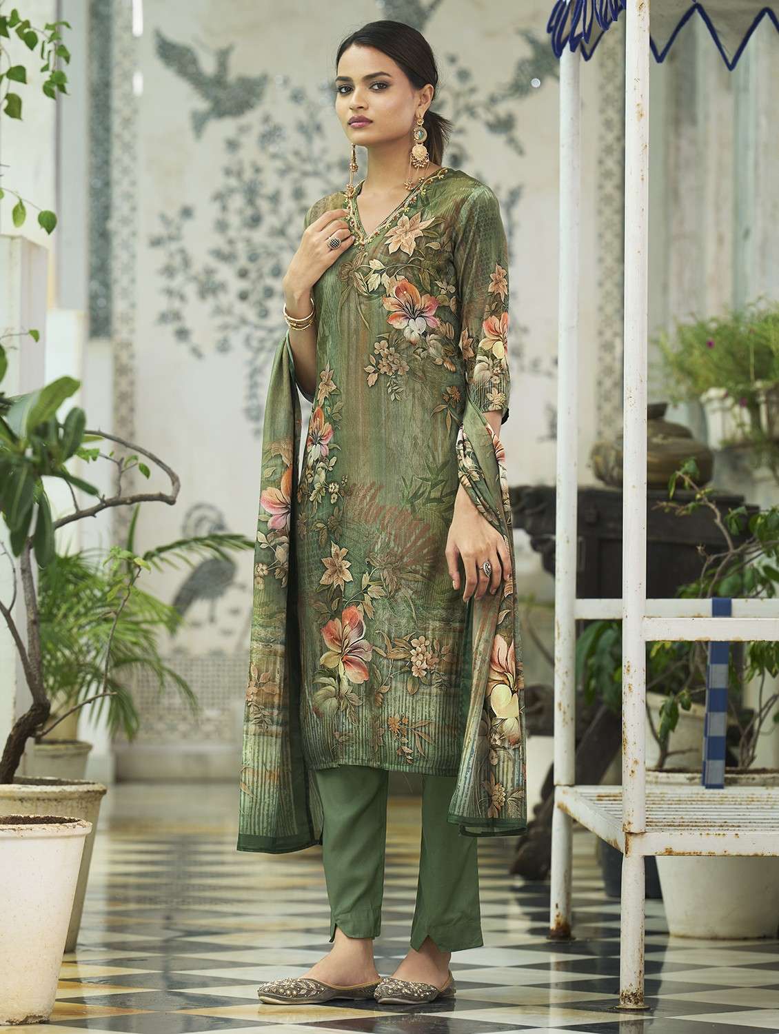 women floral printed three quarter sleeve kurta pant with dupatta set - 22084668 -  Standard Image - 2