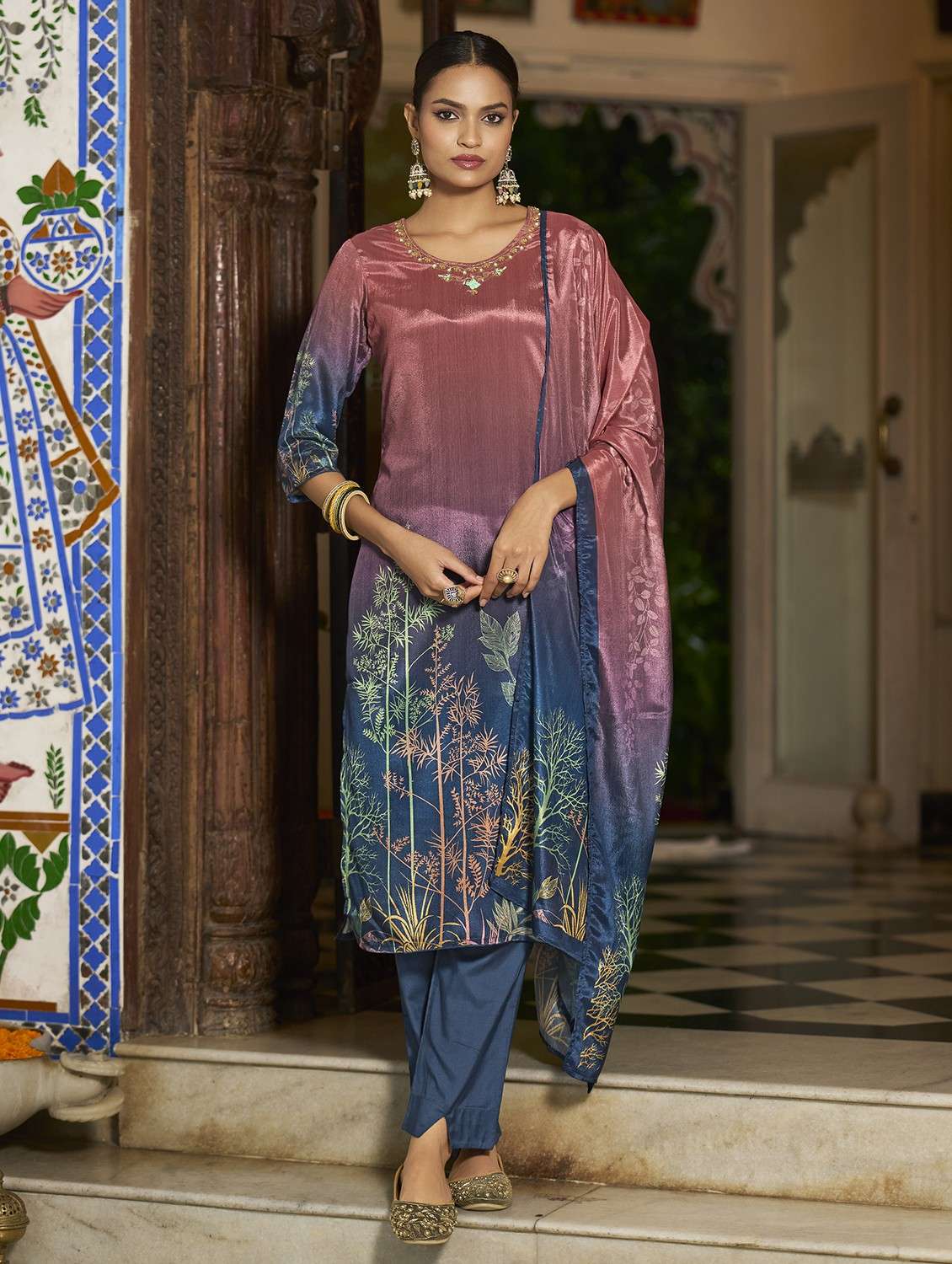 Women Floral Printed Three Quarter Sleeve Kurta Pant With Dupatta Set