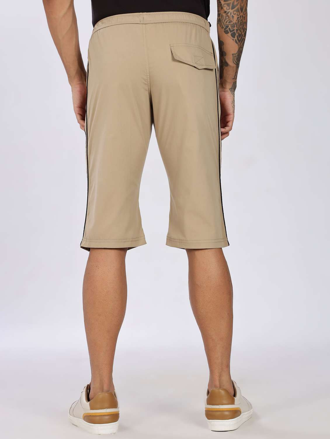 men side striped mid rise regular fit three fourth shorts - 22084989 -  Standard Image - 2