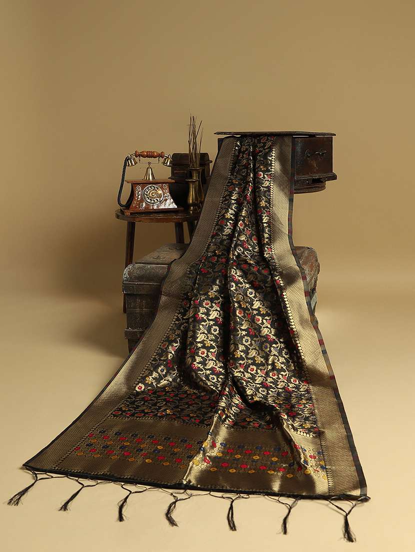 black brocade silk blend floral festive dupatta - 22085235 - Zoom Image - 0