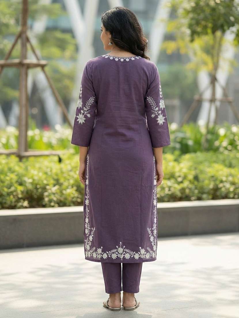 women solid with work three quarter sleeve straight kurta - 22085450 -  Standard Image - 2