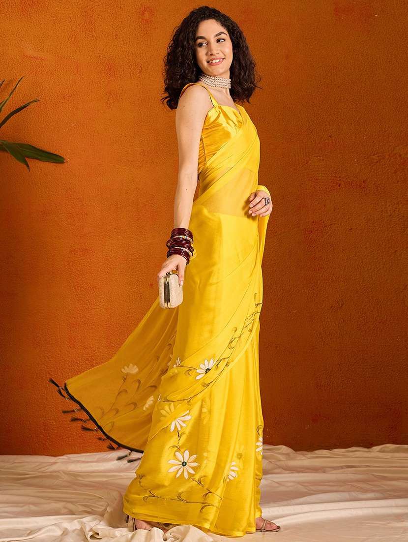 women floral printed saree with blouse - 22085846 - Standard Image - 2