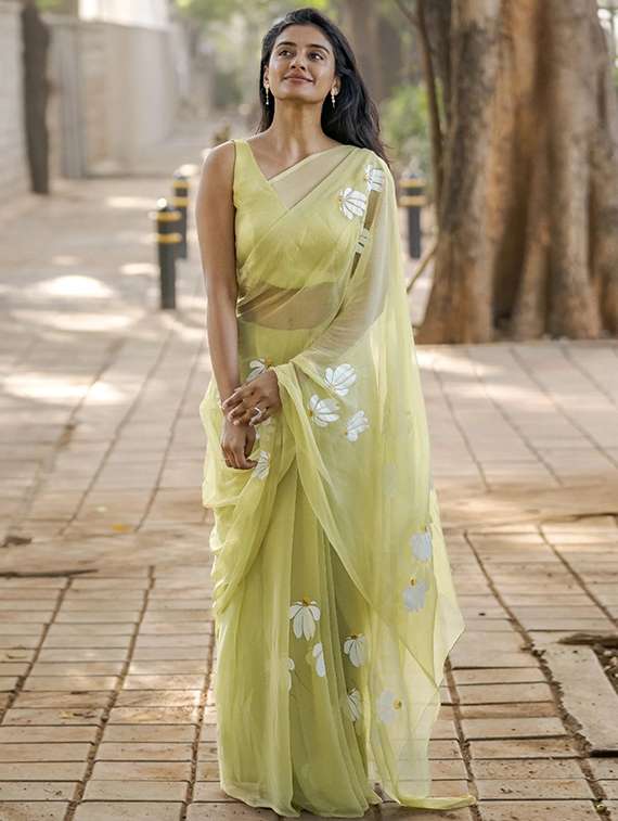 women floral printed saree with blouse - 22085849 -  Standard Image - 2