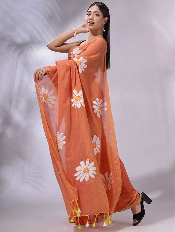women floral printed saree with blouse - 22085879 - Standard Image - 2