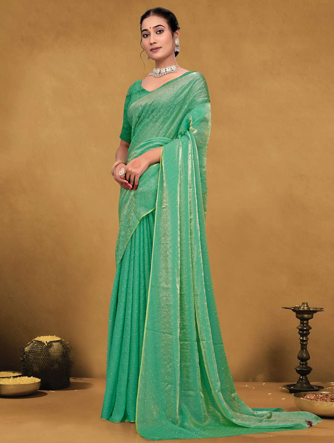 women solid with work embellished saree with blouse - 22085896 -  Standard Image - 2