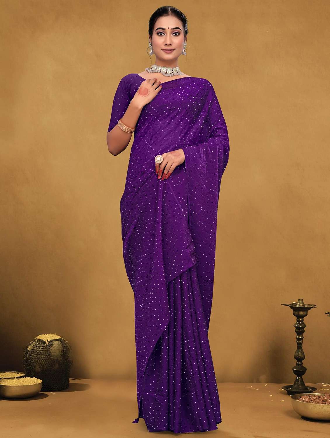 women solid with work embellished saree with blouse - 22085904 - Standard Image - 2