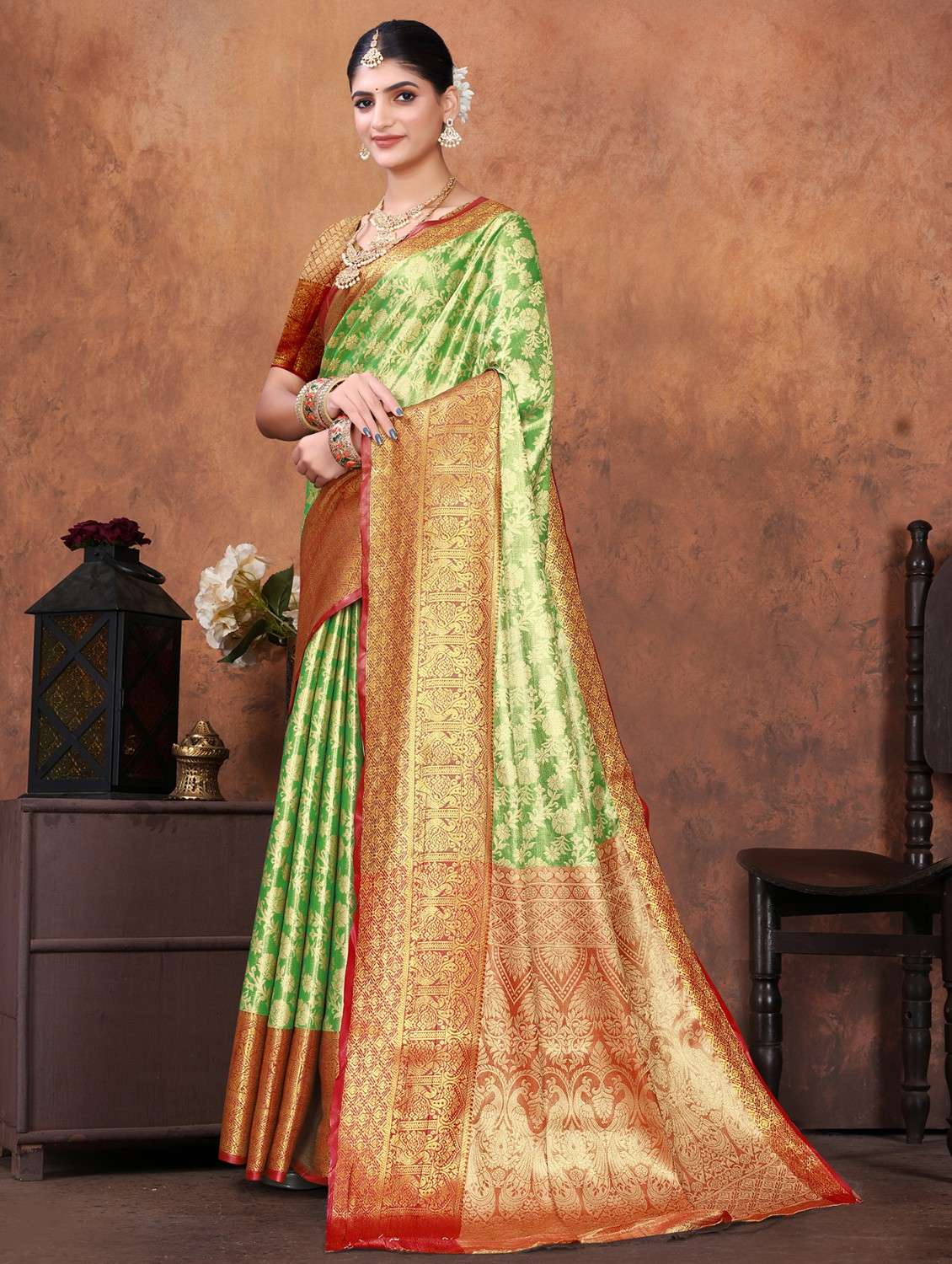 women self design kanjivaram saree with blouse - 22085925 - Standard Image - 2