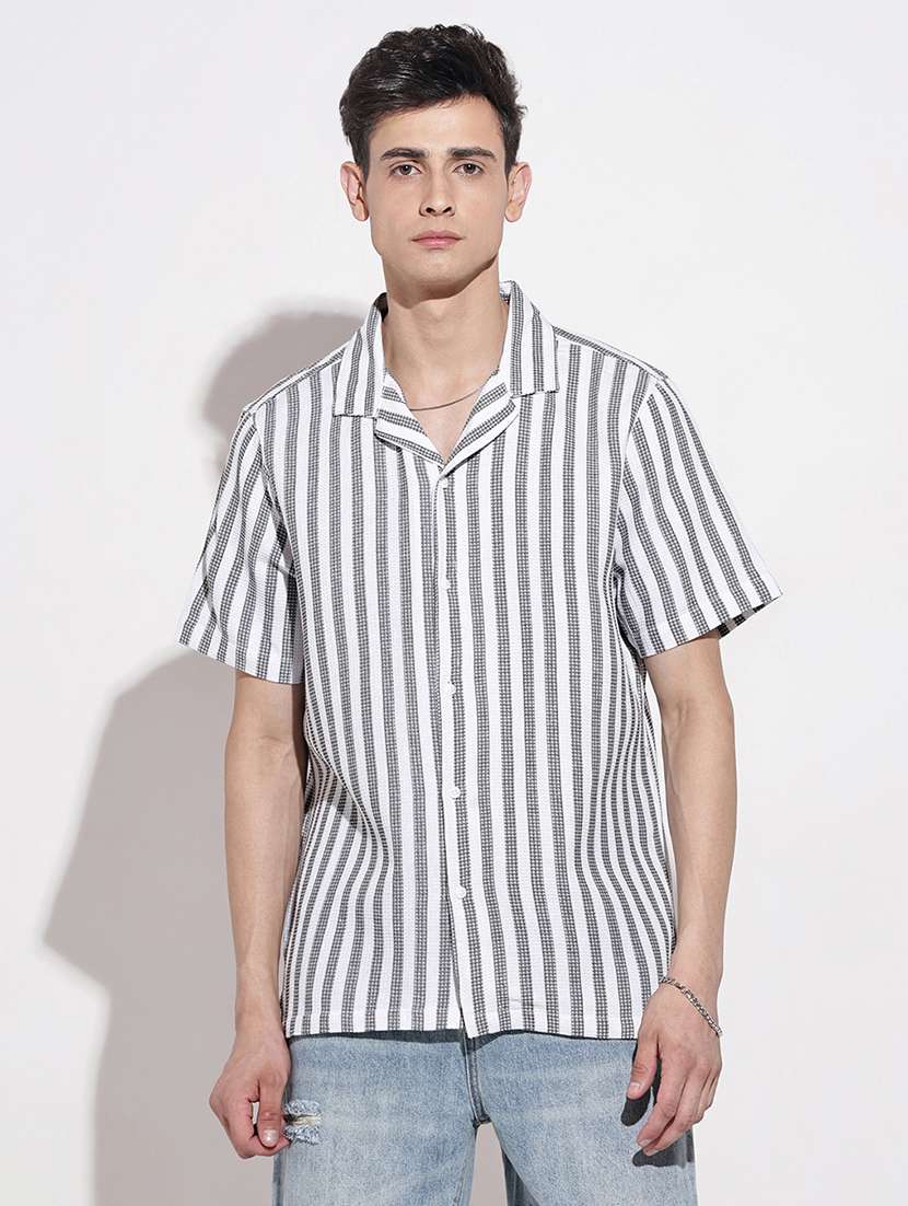 men striped short sleeve loose fit casual shirt - 22086093 -  Standard Image - 2
