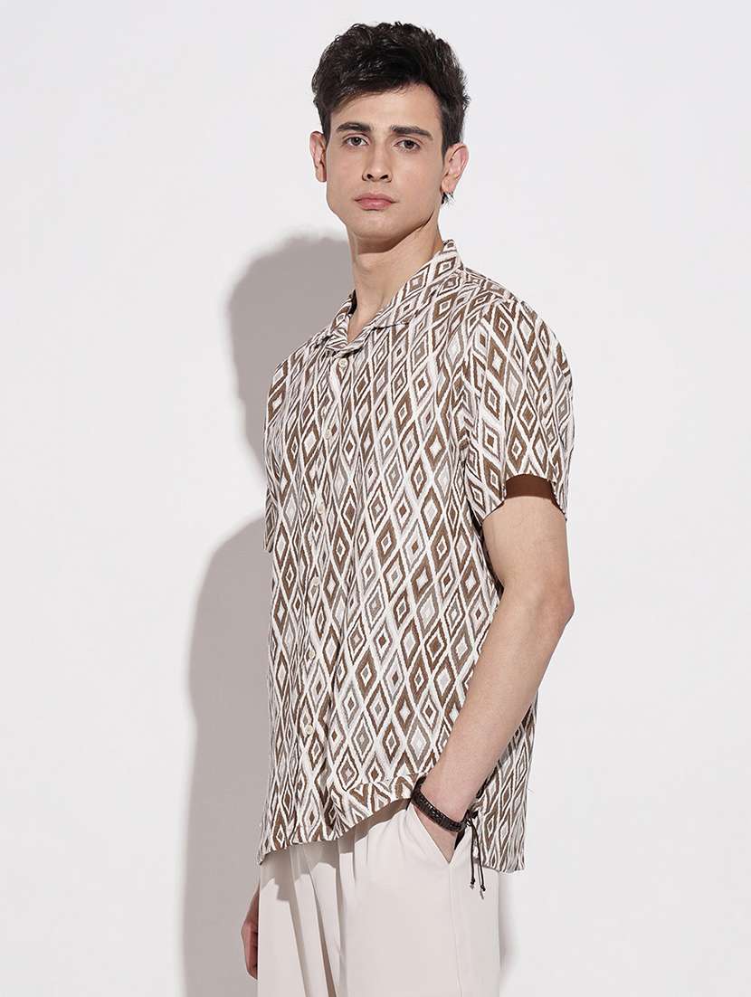 men geometric printed short sleeve loose fit casual shirt - 22086107 -  Standard Image - 2
