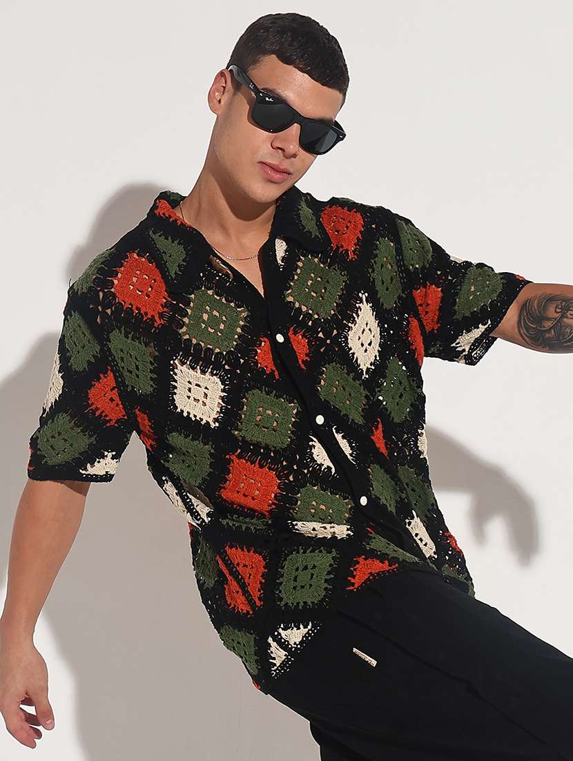 men self design short sleeve loose fit casual shirt