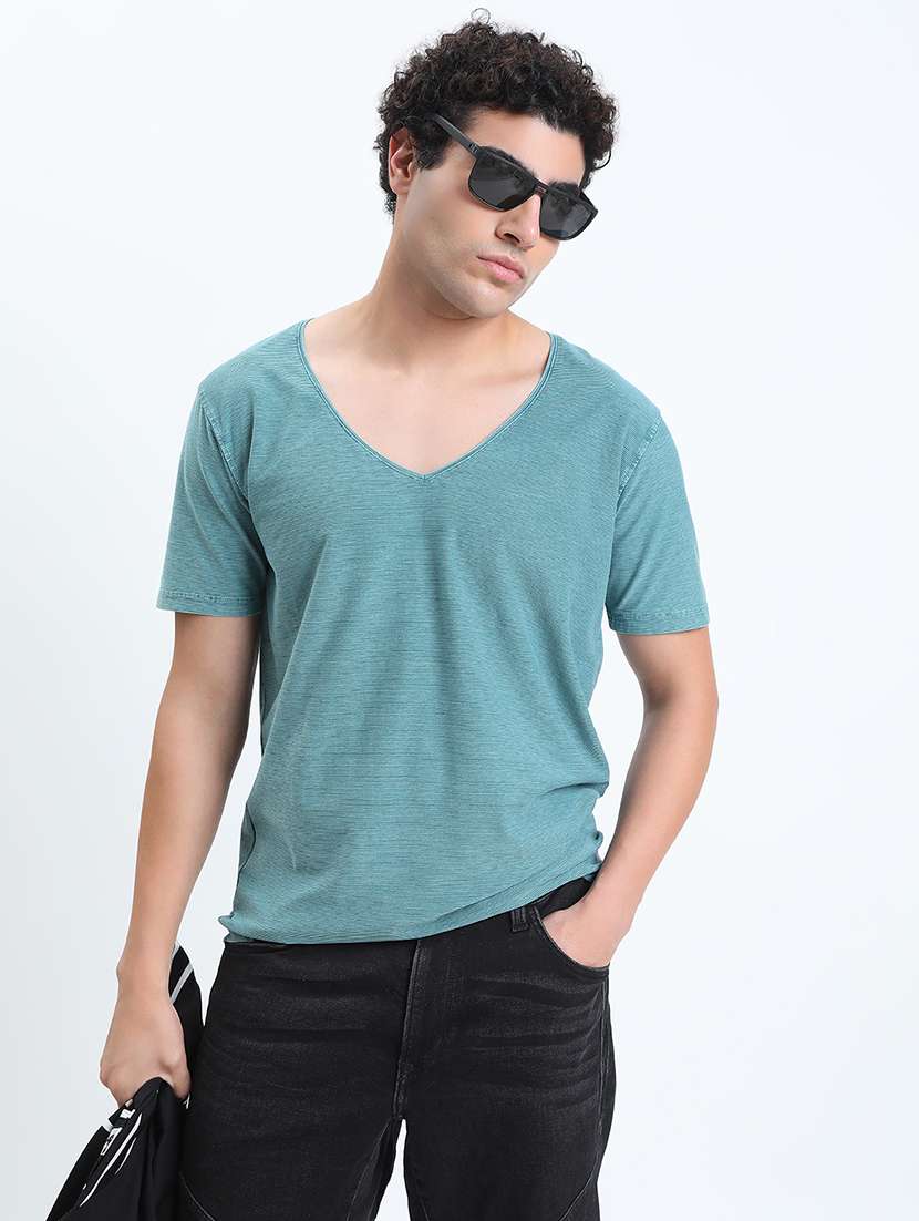 men solid short sleeve regular fit t-shirt - 22086128 - Zoom Image - 0