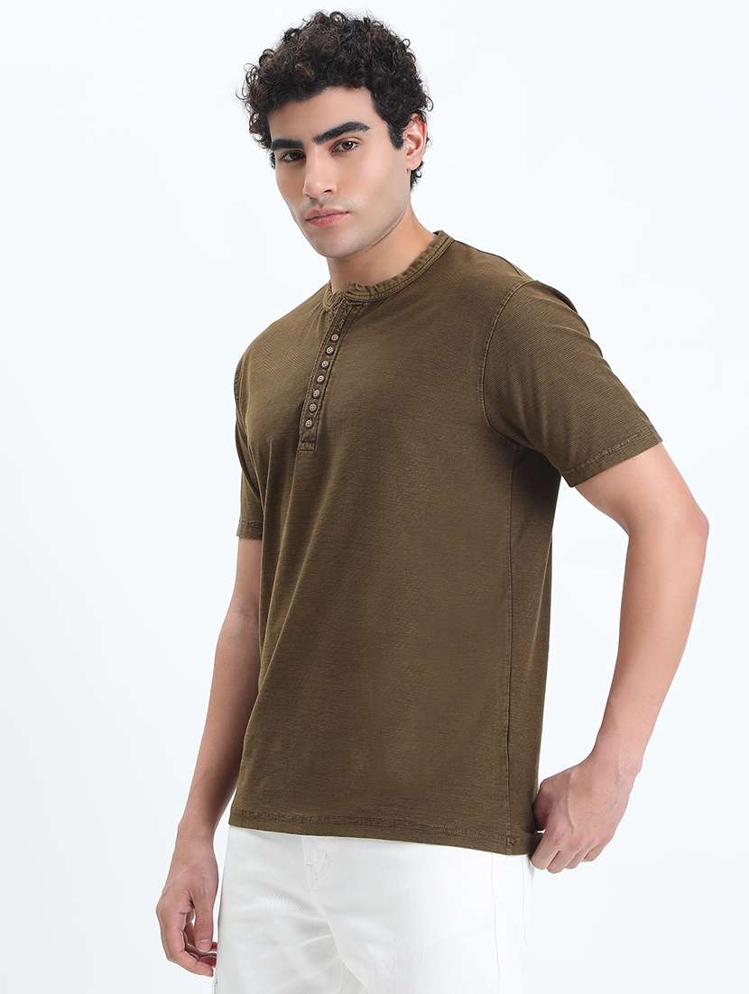 men solid short sleeve regular fit t-shirt - 22086130 -  Standard Image - 2