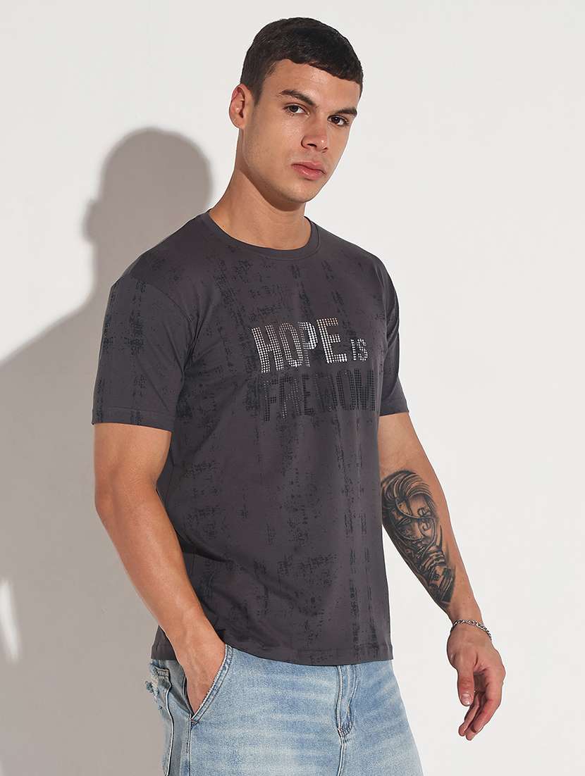 men chest print short sleeve regular fit t-shirt - 22086152 -  Standard Image - 2