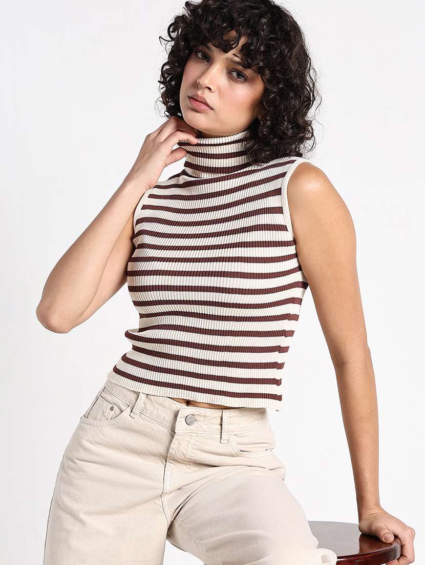 women striped turtle neck sleeveelss crop top