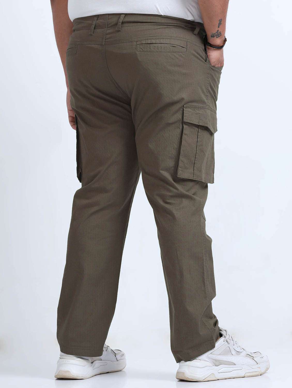 men plus size solid mid rise regular fit cargo - 22086654 - Standard Image - 2